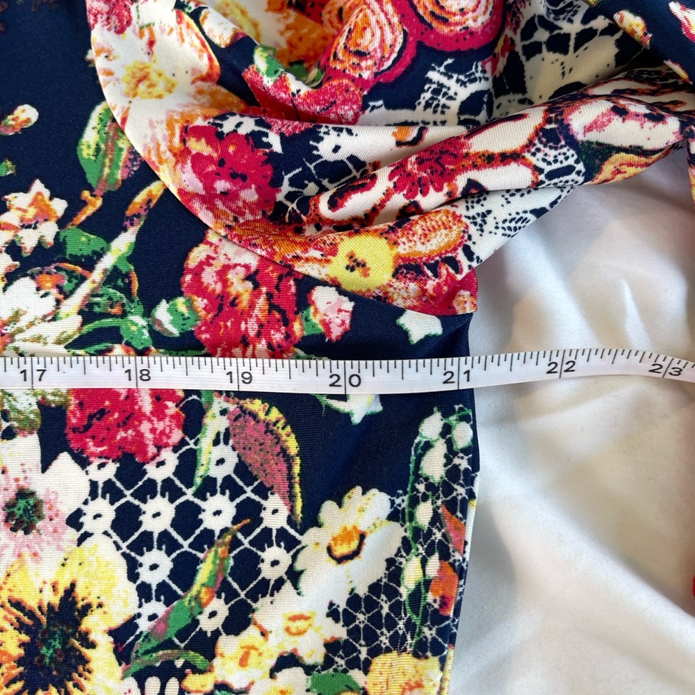 Multicolor Tunic Top - Picture 6 of 8